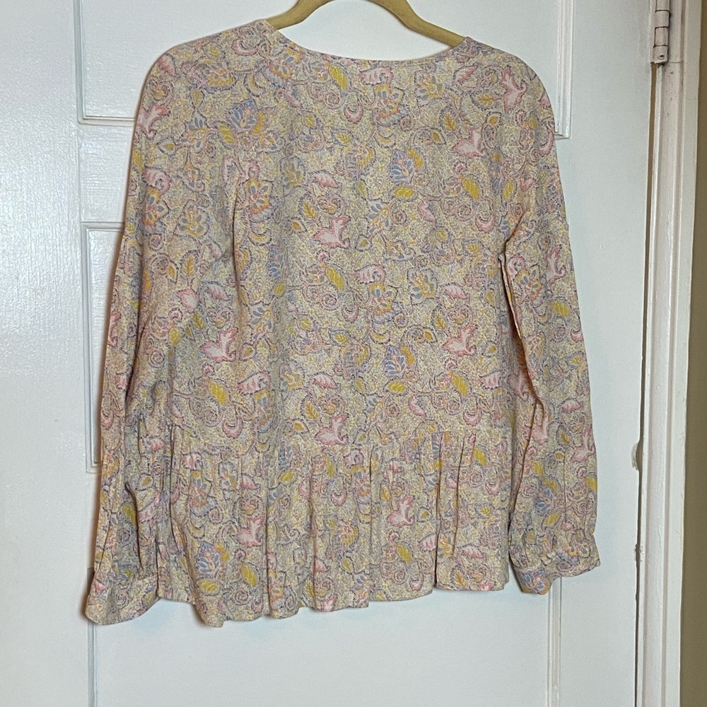 Floral V-Neck Blouse - Picture 2 of 3